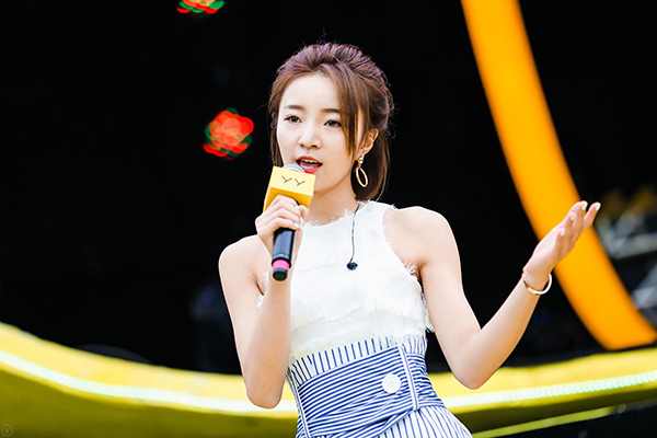 带给观众多维度的非凡体验 yy首届嘉年华启动