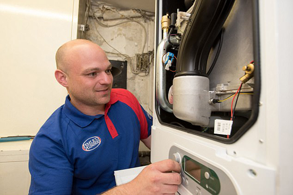 英水管工年薪近200万元超过首相且享有双休