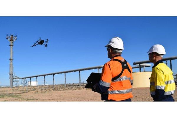 英特尔无人机测绘技术助力资源行业实现更高效的油气设施管理