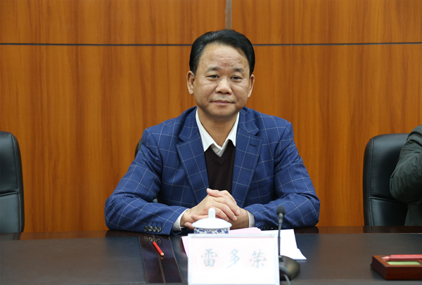 自治区高院党组书记,院长黄克亲切接见崇左市委常委,政法委书记雷多荣