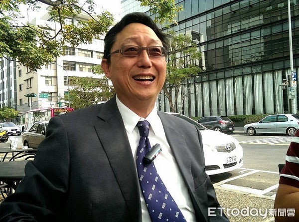 柯文哲昔日竞选团队总干事转挺绿委选台北市长