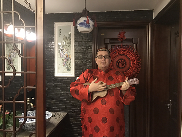 戊戌年话丨上海洋女婿阿福高科技延续中国年味