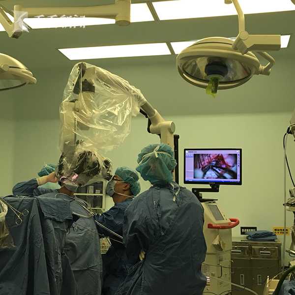 2毫米肿瘤压迫舌咽神经 患者剧痛恐惧进食半年