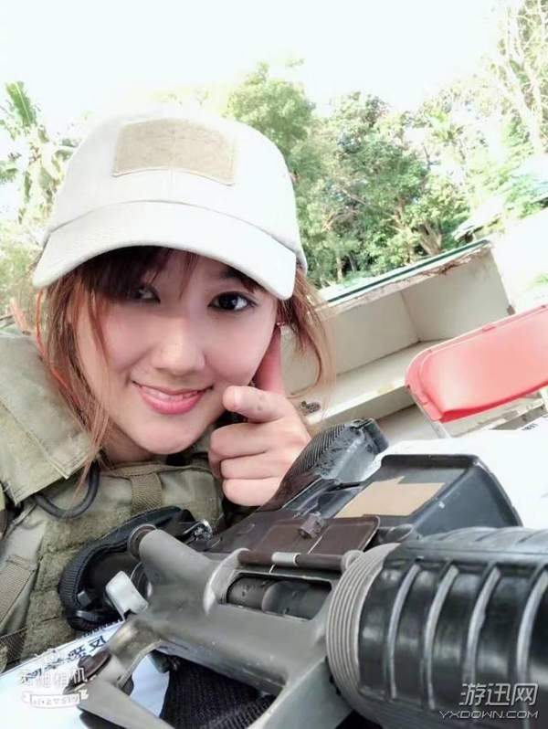 小苍为绝地求生吃鸡军训网友回来还是落地成盒