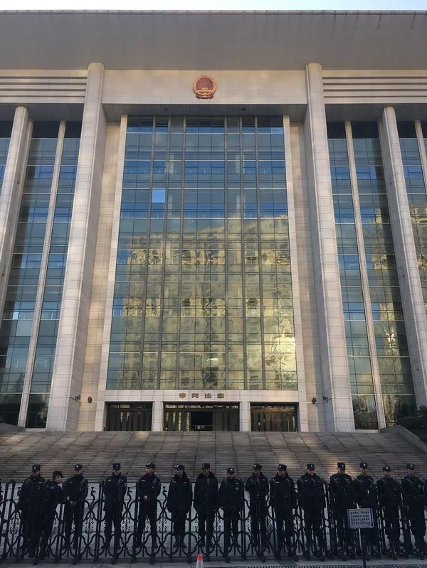 12月21日,杭州市中级人民法院开庭审理杭州保姆纵火案.视觉中国 图