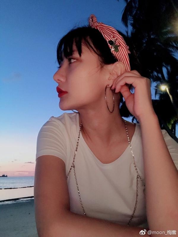 组图苏醒绯闻女友曾为其打歌晒度假美图赞男友会拍照