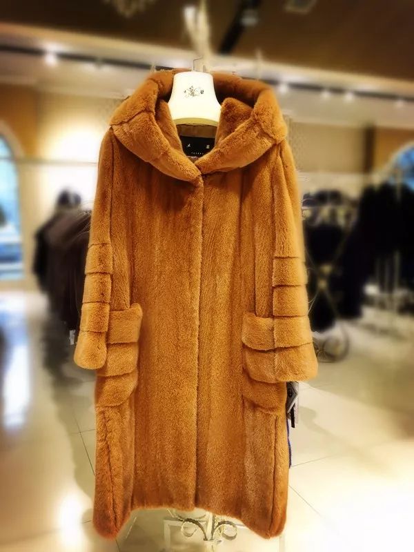 不管你身处南方还是北方, 想要从容地做一个小仙女, 时尚又保暖的皮草