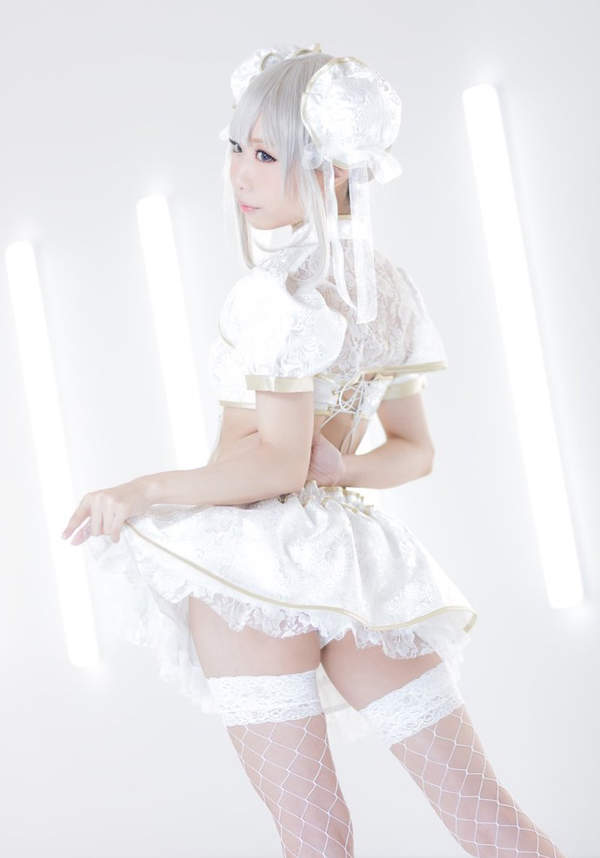 玩家资讯 正文页 近日,日本知名"卖肉"coserふれいあ在摄影会上身着