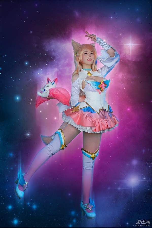 螺旋猫cos《lol》魔法少女阿狸 丰乳肥臀名不虚传