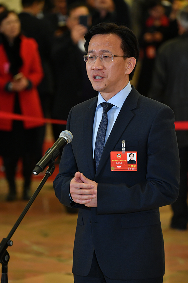第二场"委员通道"开启:全国政协委员马景林接受采访