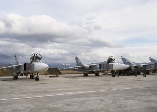 俄驻叙利亚空军基地遇袭 7架军机被毁10人受伤