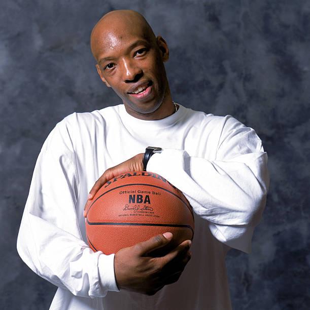 绰号"外星人" 球队有了他保进季后赛 新秀年让火箭夺冠