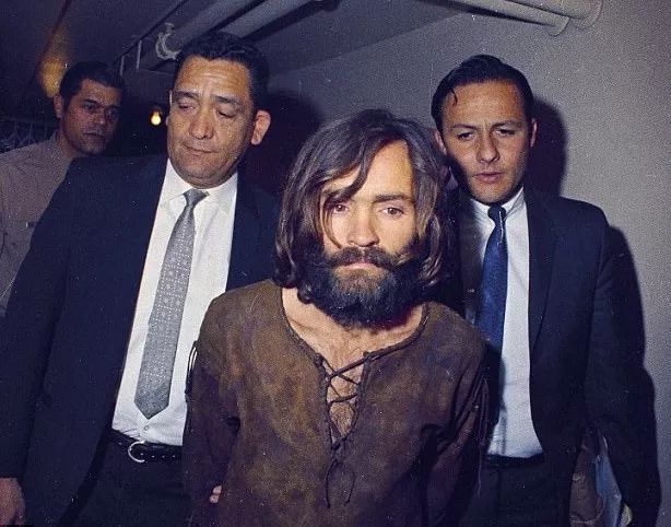 美国"杀人狂魔" 一生恶迹昭著 服刑四十年老死狱中