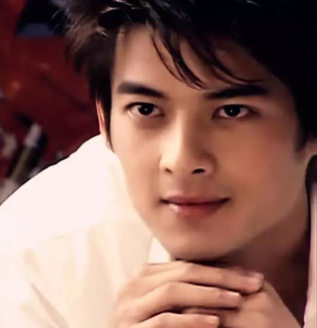 《斗鱼》时隔14年开拍电影版,两代主角颜值差太多,被原版吊打!