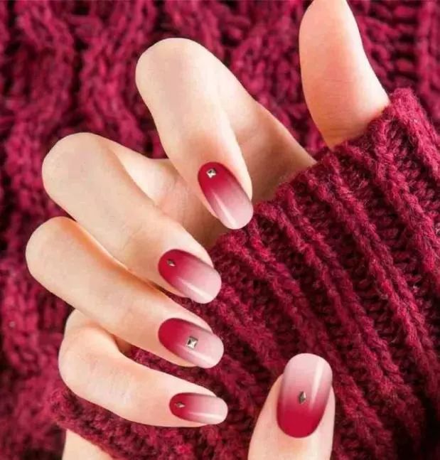 我知道你还缺一个新年美甲!__财经头条