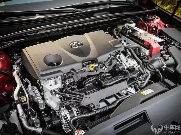 圣诞老人 请给我一台开上就不愿下车的凯美瑞