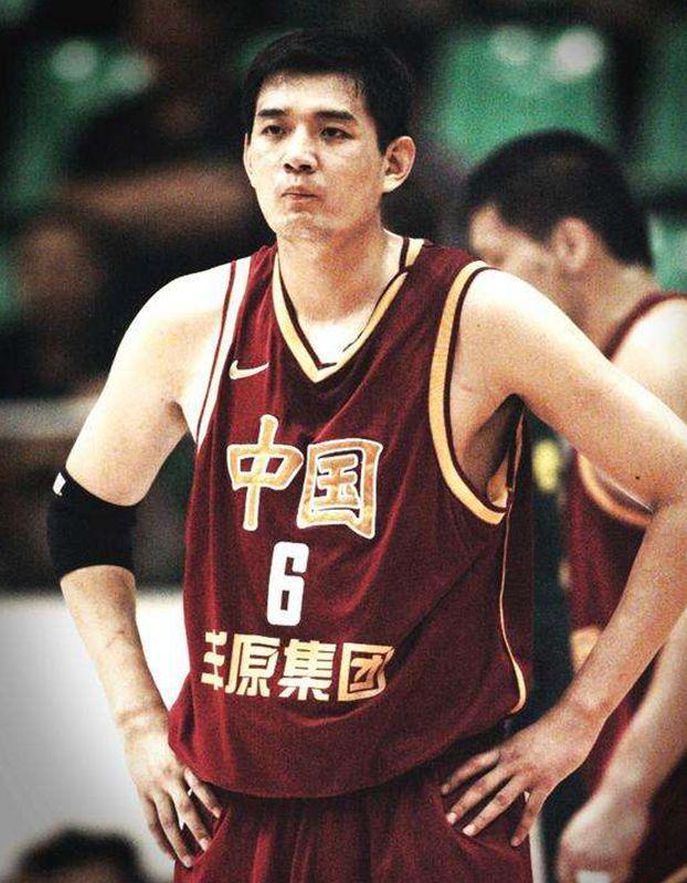 追忆"篮球教父"与巩晓彬的早年恩怨,当年两人间到底发生了啥?