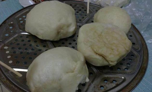 看看人家媳妇蒸的馒头,再看看自己媳妇蒸的馒头,突然好崩溃!