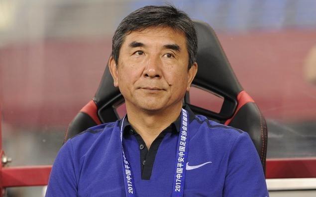 马林:努力培养年轻球员,我的目标就是保级