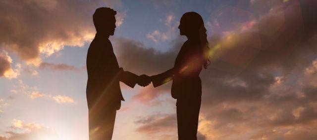 家长给老师发微信红包后立刻举报,这事儿您怎