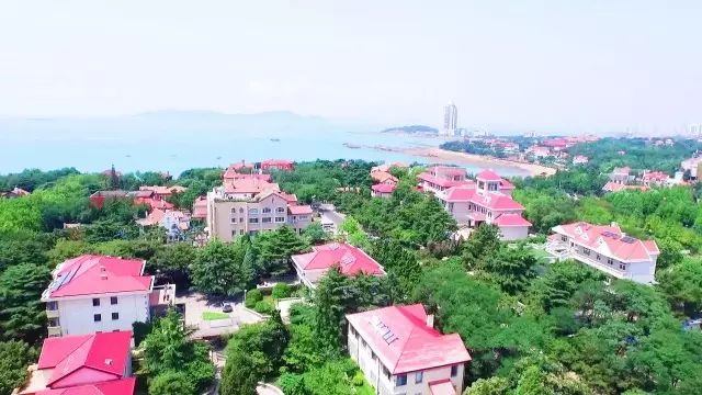 海军青岛第一疗养院隶属海军后勤部,是海军唯一直属的两个疗养机构