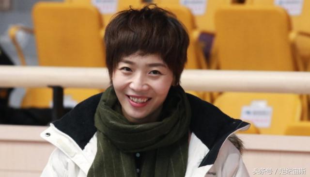 魏秋月夫妇合体助阵天津女排横扫恒大 女排队