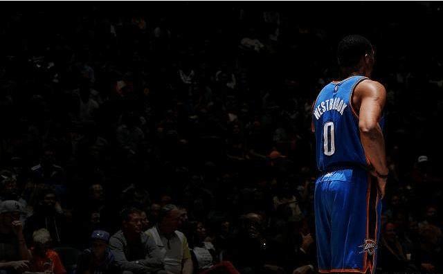 威斯布鲁克又轰下三双,谈谈nba历史三双王