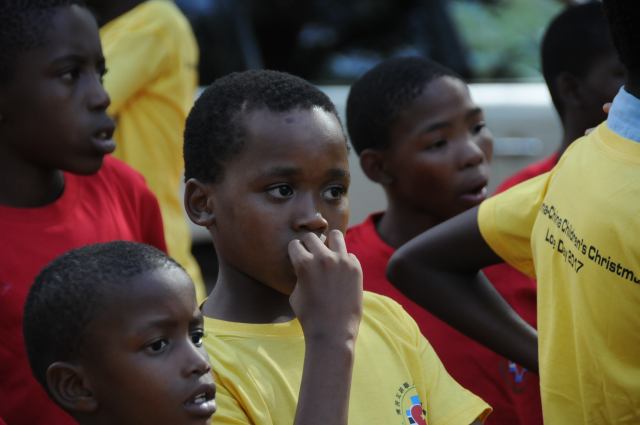 博茨瓦纳sos儿童村迎来中国慈善人