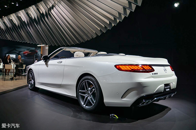 2017洛杉矶车展 奔驰s560敞篷车型静评
