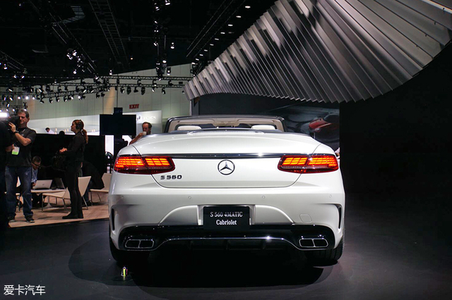 2017洛杉矶车展 奔驰s560敞篷车型静评