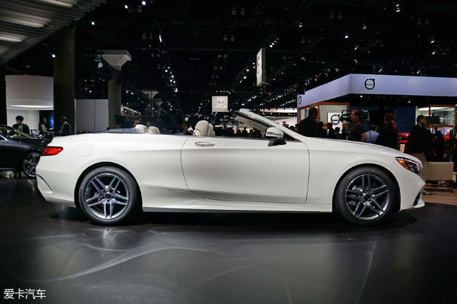 2017洛杉矶车展 奔驰s560敞篷车型静评