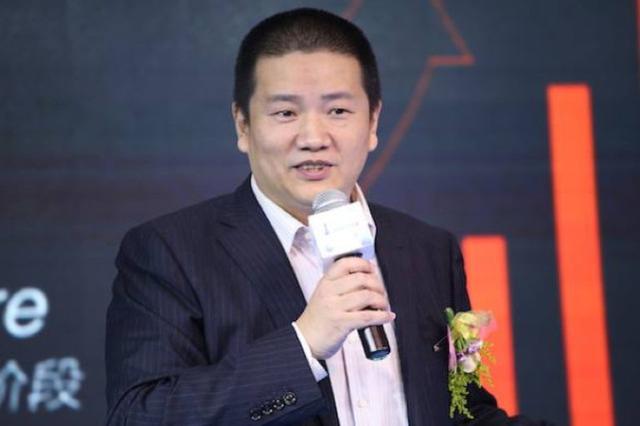 著名体育评论员 娄一晨