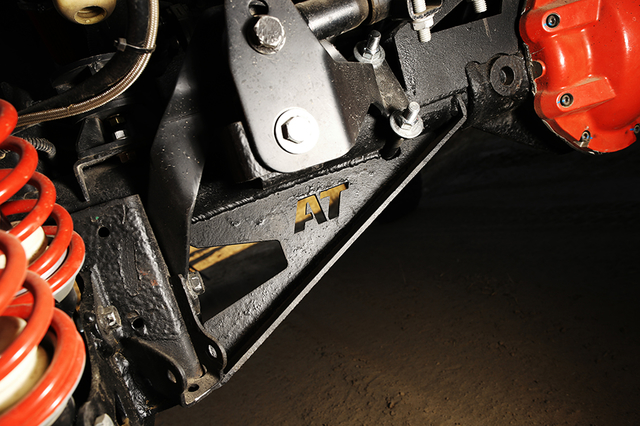 高人一等实拍门式桥版牧马人改装案例