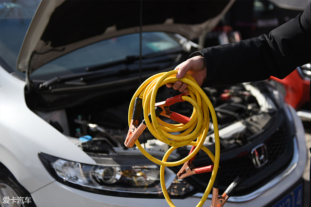 汽车搭电救援注意事项