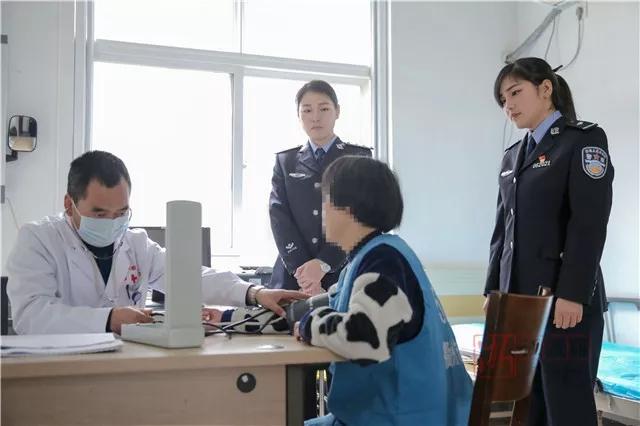 做着家人都不清楚的"神秘"工作……|在押人员|看守所|衢州市_新浪新闻
