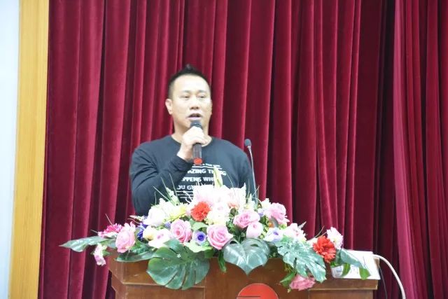 广东雄塑科技集团股份有限公司董事,党支部书记黄铭雄表示,希望藉此