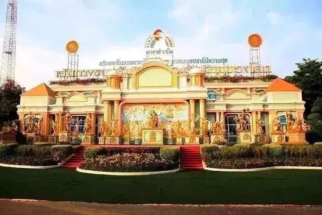 套房酒店(lk noble suite)或芭堤雅水晶宫饭店 第六天  芭提雅-曼谷