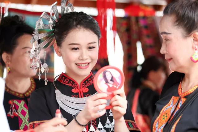 精彩回顾 | 海南昌江万人相亲大会圆满落幕,独家美照大放送!