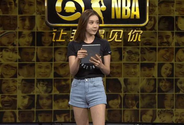 美娜不按常理出牌, 不穿球衣真少见, 难道热火,奇才球衣不好看?