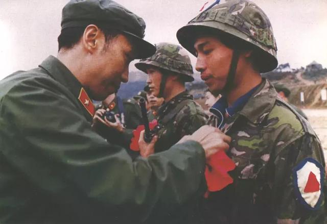 别管我先救队长蓝剑b行动中国第一次直播惨烈的对越反击战