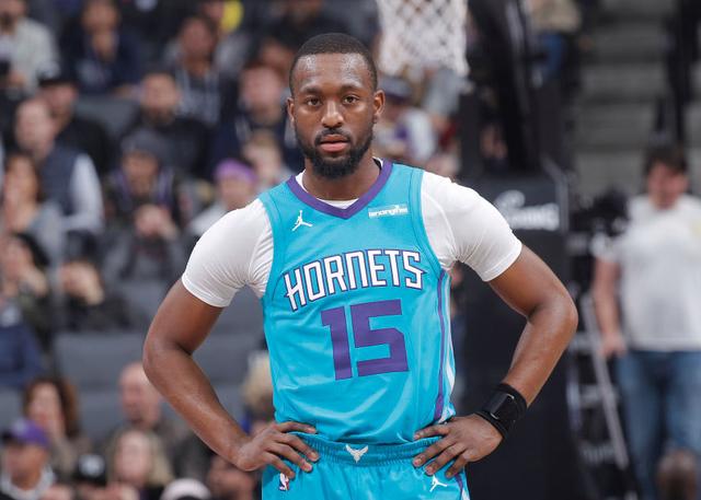 woj:为清理垃圾合同 黄蜂将沃克摆上货架