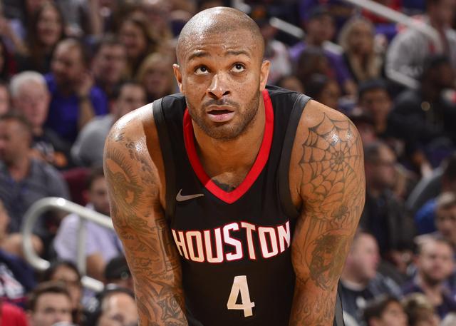 塔克:每次赛后都会祈祷自己远离伤病_手机新浪网