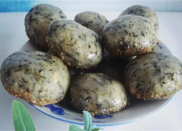 这毛香粑也就是我们安庆所说的"水秋粑".