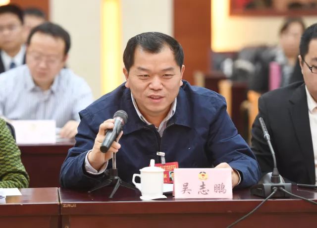 在这个会上永康书记说要让每个企业都能够在大西安找到属于自己的舞台