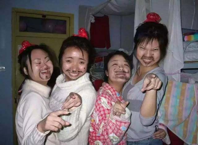 那些年大学女宿舍的奇葩们,观看请带避雷针,小心喷饭