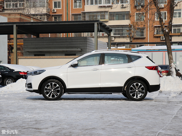 不断加快前进的脚步 爱卡实拍骏派t086