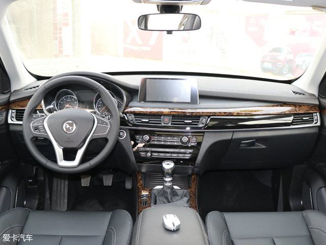 汉腾x7s 1.5t手动挡上市 售8.98万元起