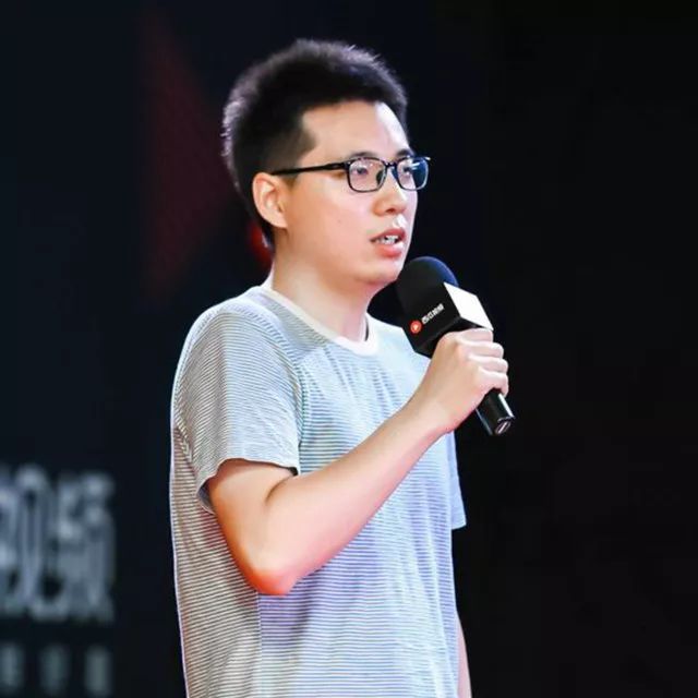 贾之凡青年导演柯首映主编,毕业于哥伦比亚大学活动安