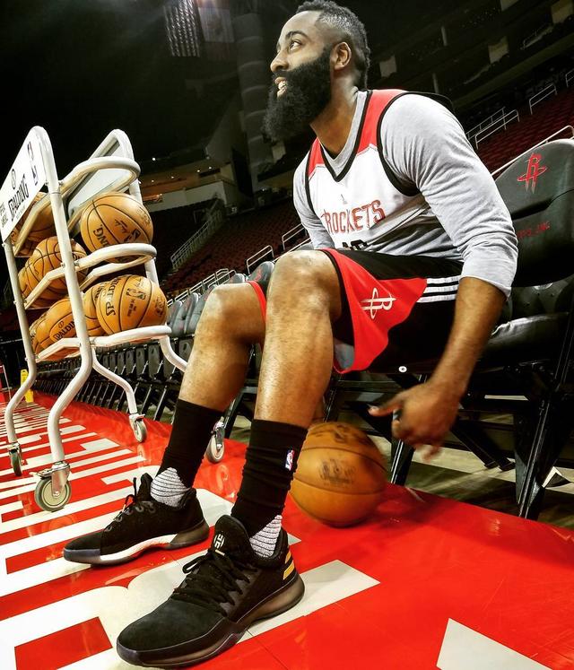 休城13号剑指mvp!哈登1代配色合集