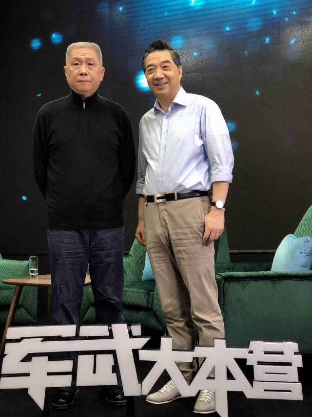 为什么张召忠和马未都这些"老年网红"现在越来越火?